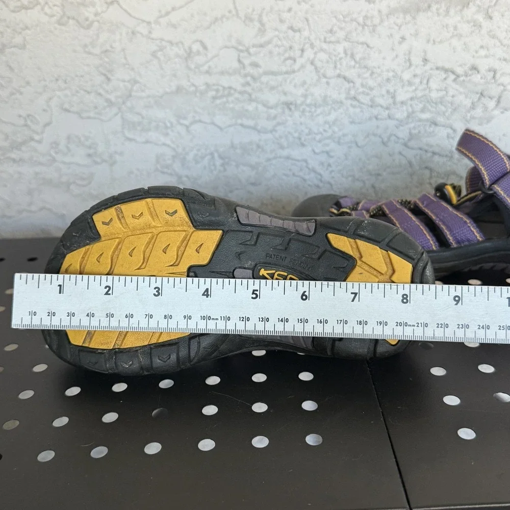 Keen Waterproof Newport Sandals Youth 2.5 Purple‎ Outdoor Hiking READ